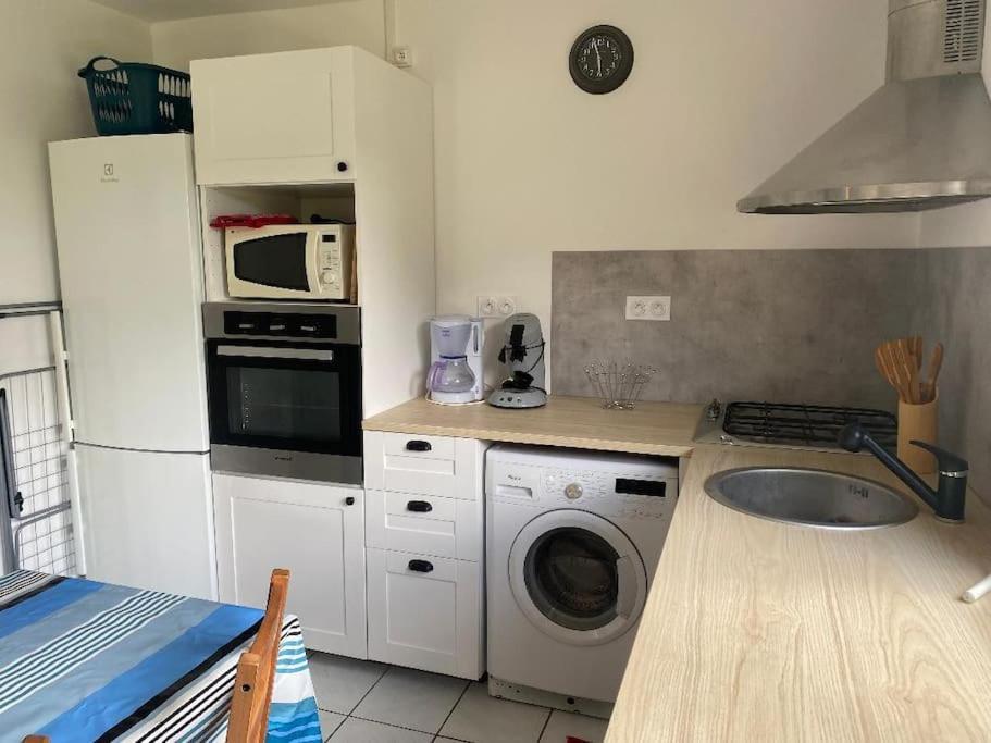 Petite Maison En Auvergne Giat Dış mekan fotoğraf