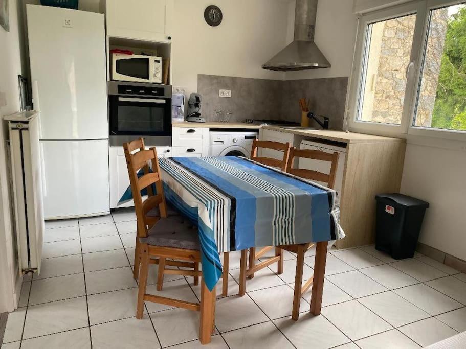 Petite Maison En Auvergne Giat Dış mekan fotoğraf